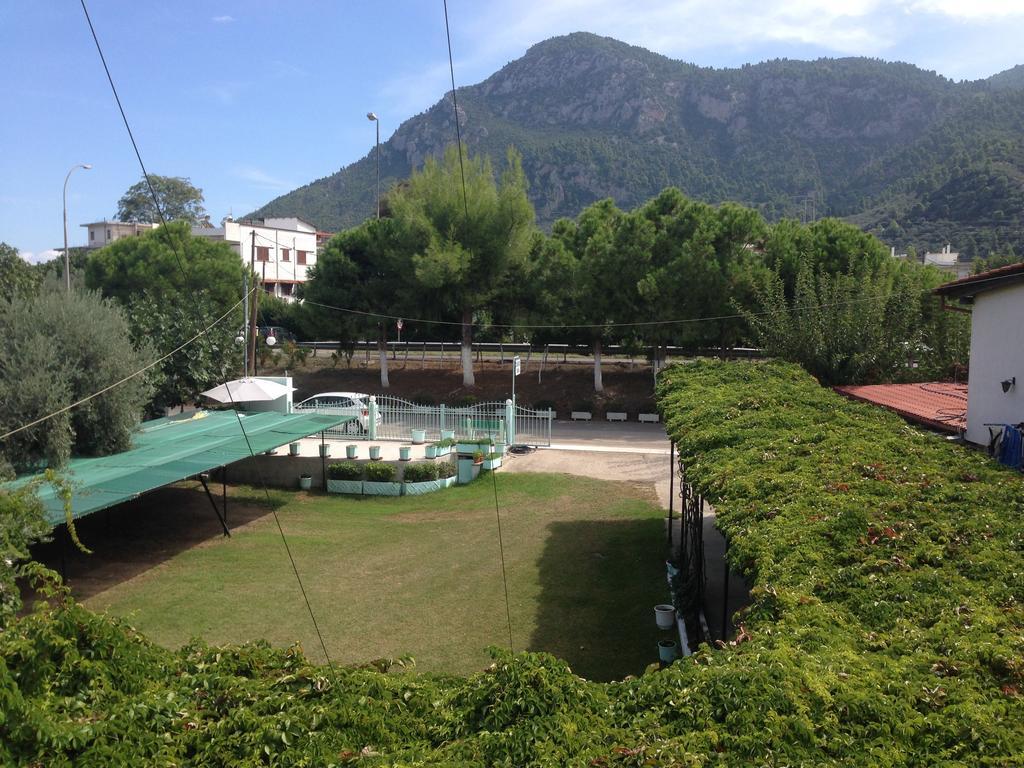 Nana Hotel Kamena Vourla Exterior foto
